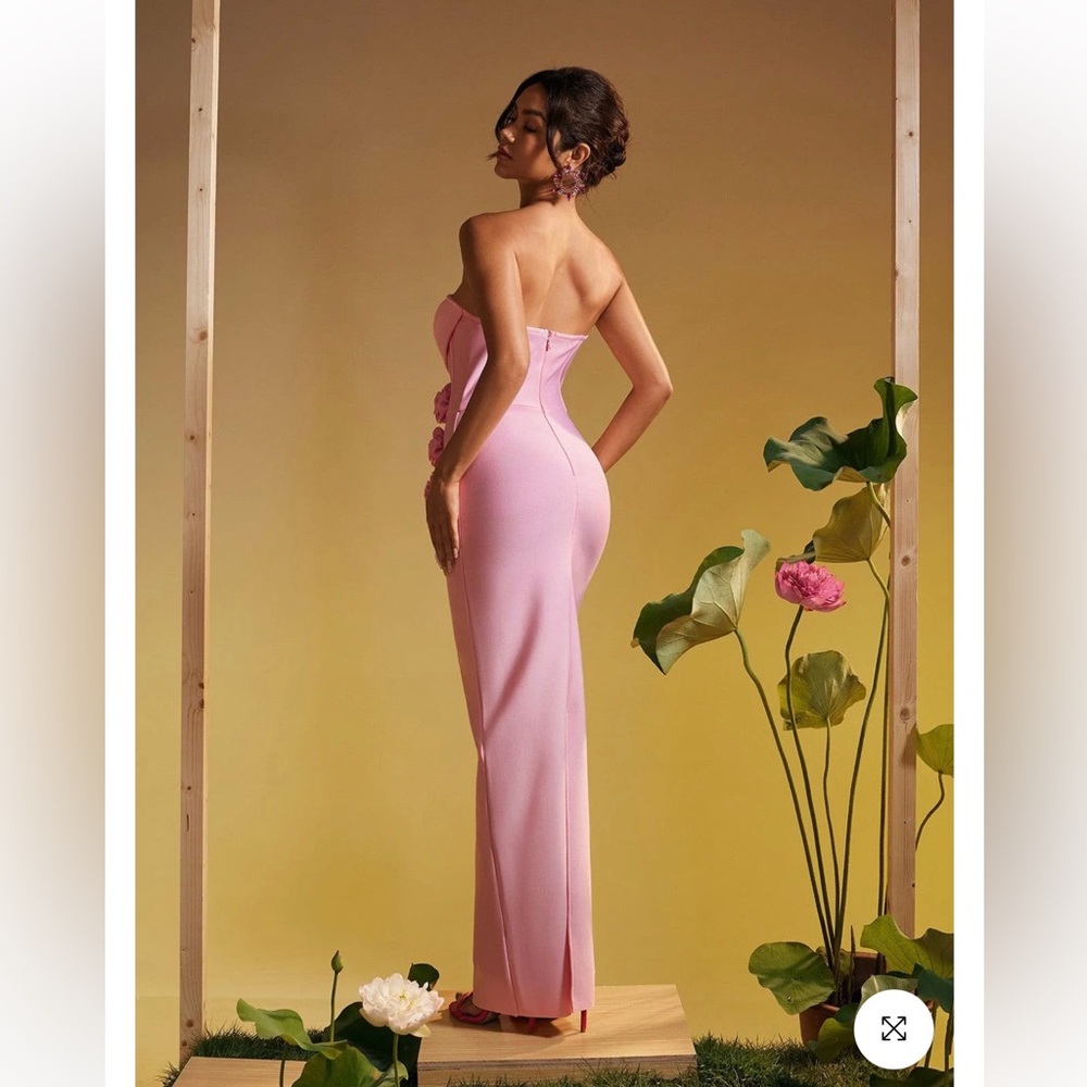NWT Mew Mews Arushi | Chic Strapless Pink Flower Bandage Dress - Picture 4 of 13